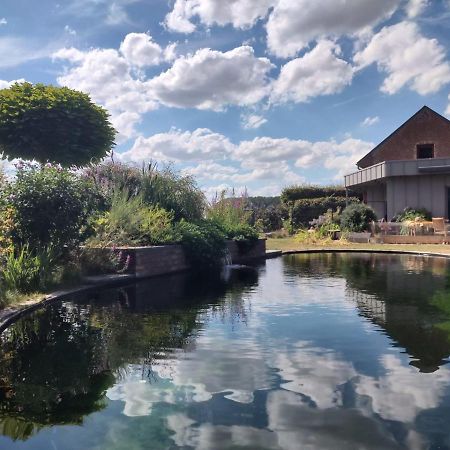 Hotel Gite Avec Piscine La Buissiere - Fernelmont Pontillas Exterior foto