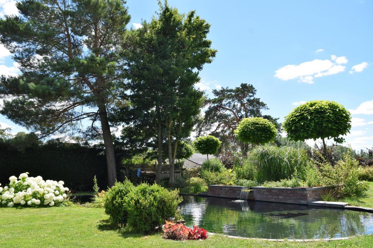 Hotel Gite Avec Piscine La Buissiere - Fernelmont Pontillas Exterior foto